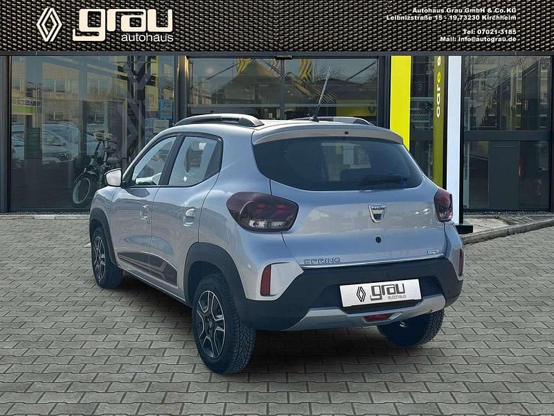 Gebraucht Dacia Spring Comfort Plus 59 kW (81 PS) 2022 Silbergrau Kleinwagen