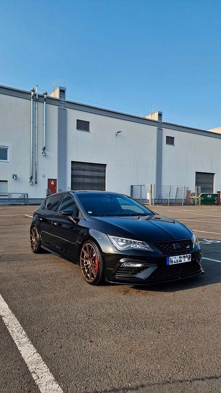 Schwarz Gebraucht 2017 Cupra Leon Limousine | 19.300 € (Etwas zu teuer) - Bild 1/4