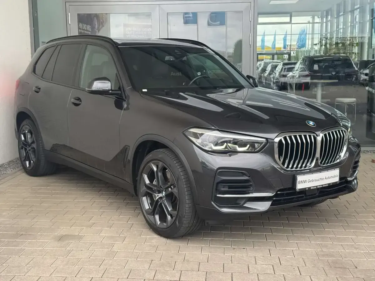 Gebraucht BMW X5 Shadowline 340 PS (250 kW) 2022 Sophistograu brillanteffekt me (metallic) SUV