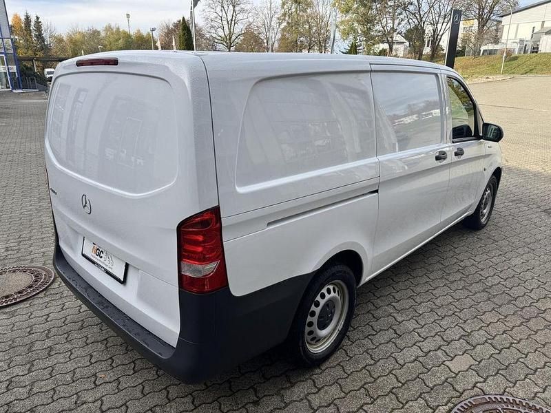Gebraucht Mercedes e-Vito 85 kW (116 PS) 2021 Weiß Van / Kleinbus