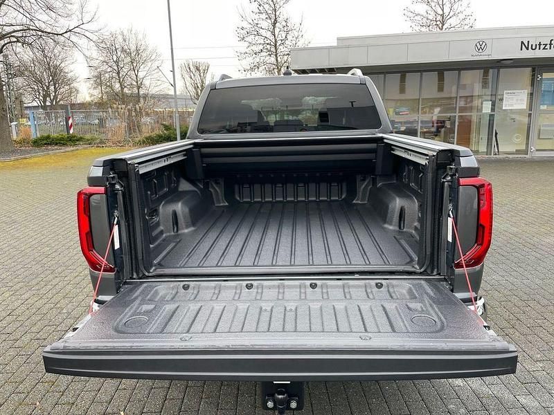 Gebraucht VW Amarok Style 241 PS (177 kW) 2024 Dark grey metallic Pickup