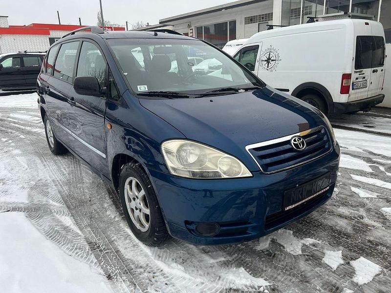 Blau Gebraucht 2004 Toyota Avensis Verso Van / Kleinbus | 4.500 € - Bild 1/4
