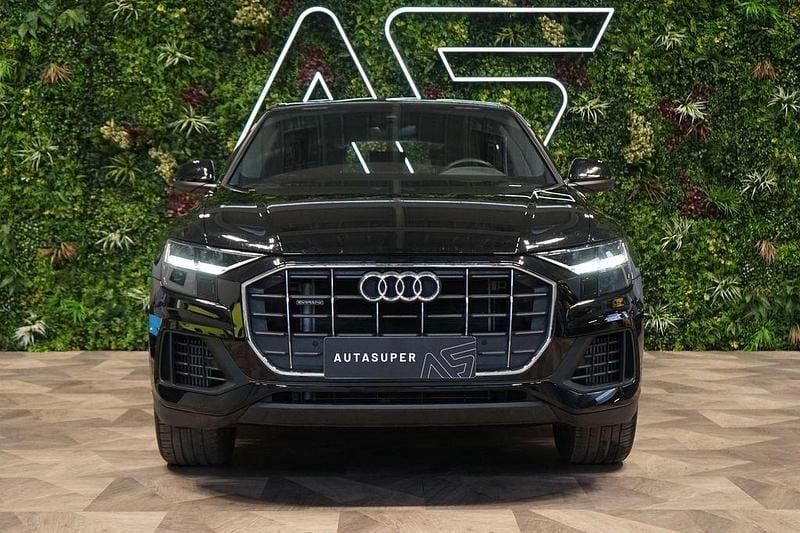 Gebraucht Audi Q8 340 PS (250 kW) 2023 Schwarz SUV
