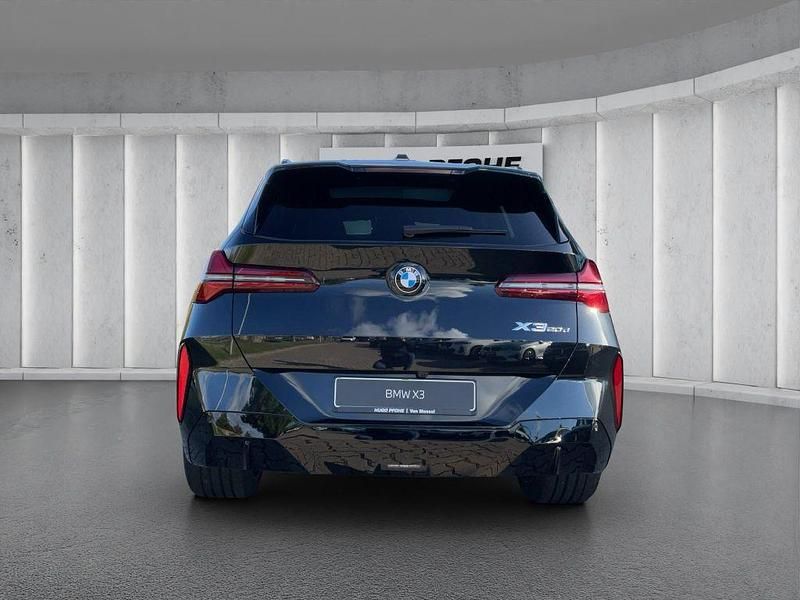 Gebraucht BMW X3 M Sport 197 PS (144 kW) 2025 Black sapphire metallic (metallisch schwarz) SUV