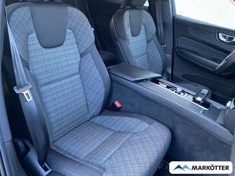 Gebraucht Volvo XC60 Core 197 PS (144 kW) 2022 Schwarz SUV