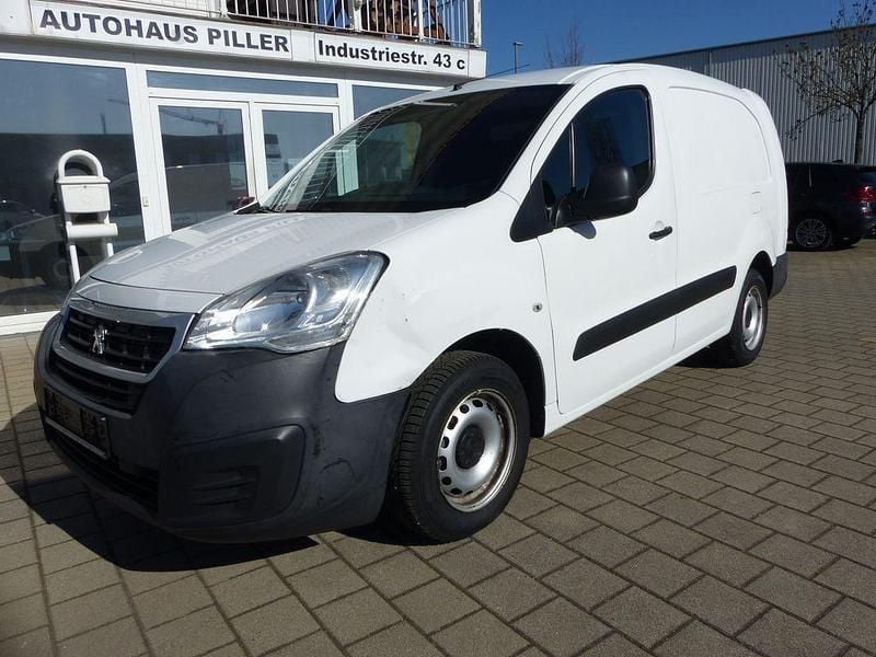 Gebraucht Peugeot Partner Premium 99 PS (72 kW) 2018 Weiß Van / Kleinbus