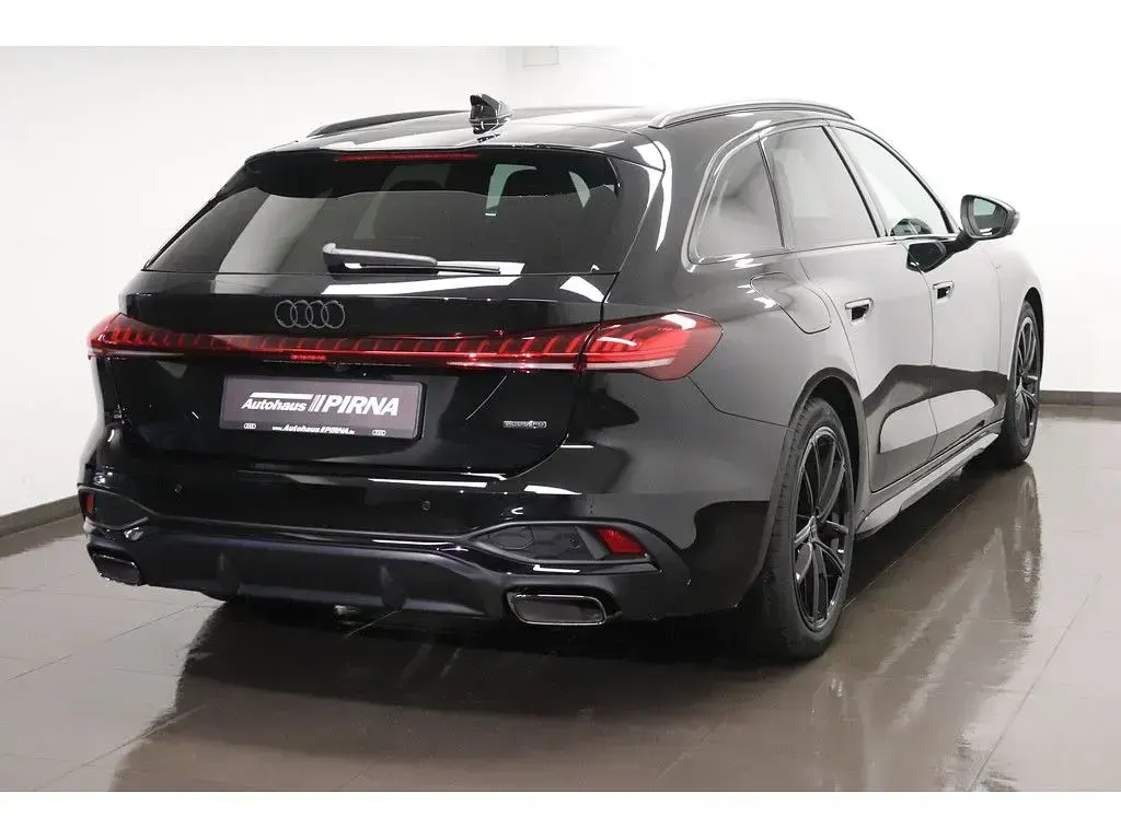 Neu Audi A5 Sport 367 PS (269 kW) 2026 Schwarz Kombi