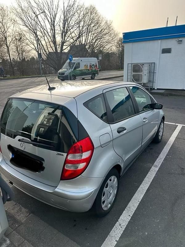 Gebraucht Mercedes A150 70 PS (51 kW) 2007 Silber Kleinwagen