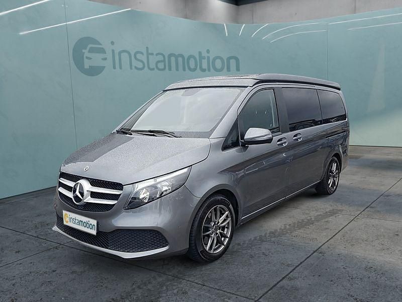 Grau Gebraucht 2021 Mercedes V220 Van / Kleinbus | 66.749 € - Bild 1/4
