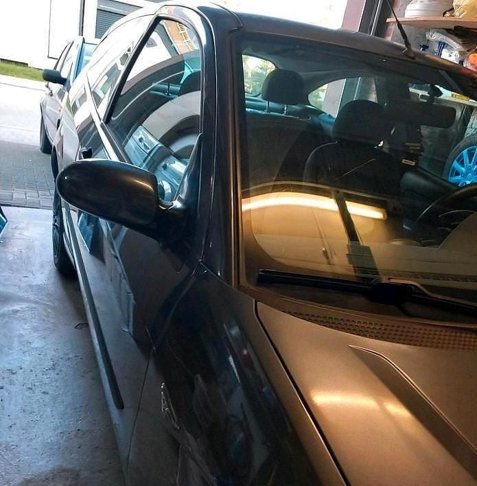 Gebraucht Ford Focus 101 PS (74 kW) 2004 Grau Limousine