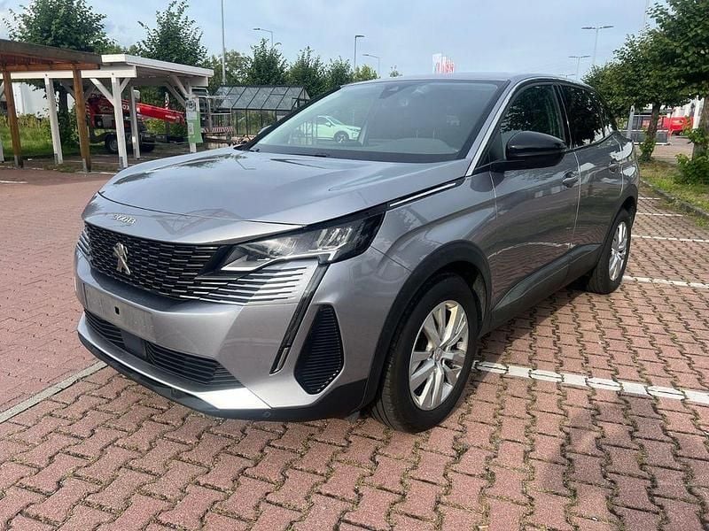 Grau Gebraucht 2022 Peugeot 3008 SUV | 17.750 € (Guter Preis) - Bild 1/4