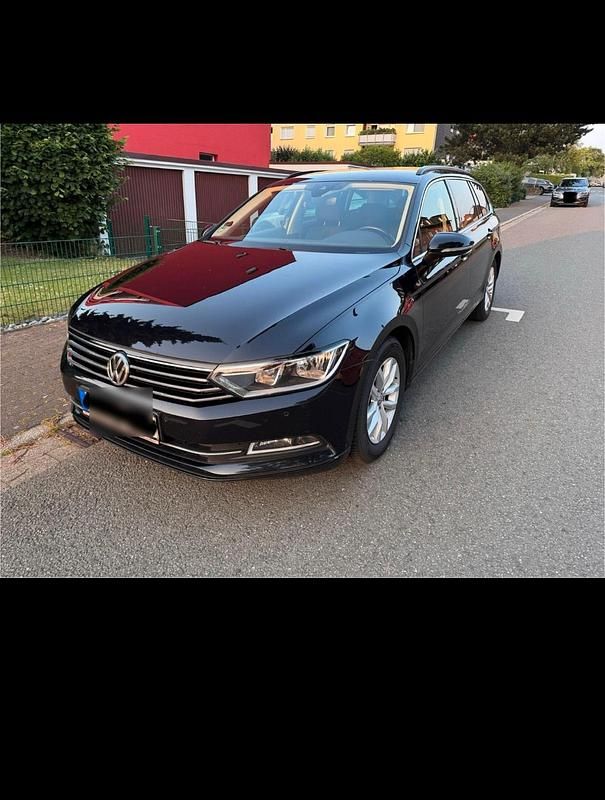 Schwarz Gebraucht 2019 VW Passat Kombi | 11.500 € (Superpreis) - Bild 1/4