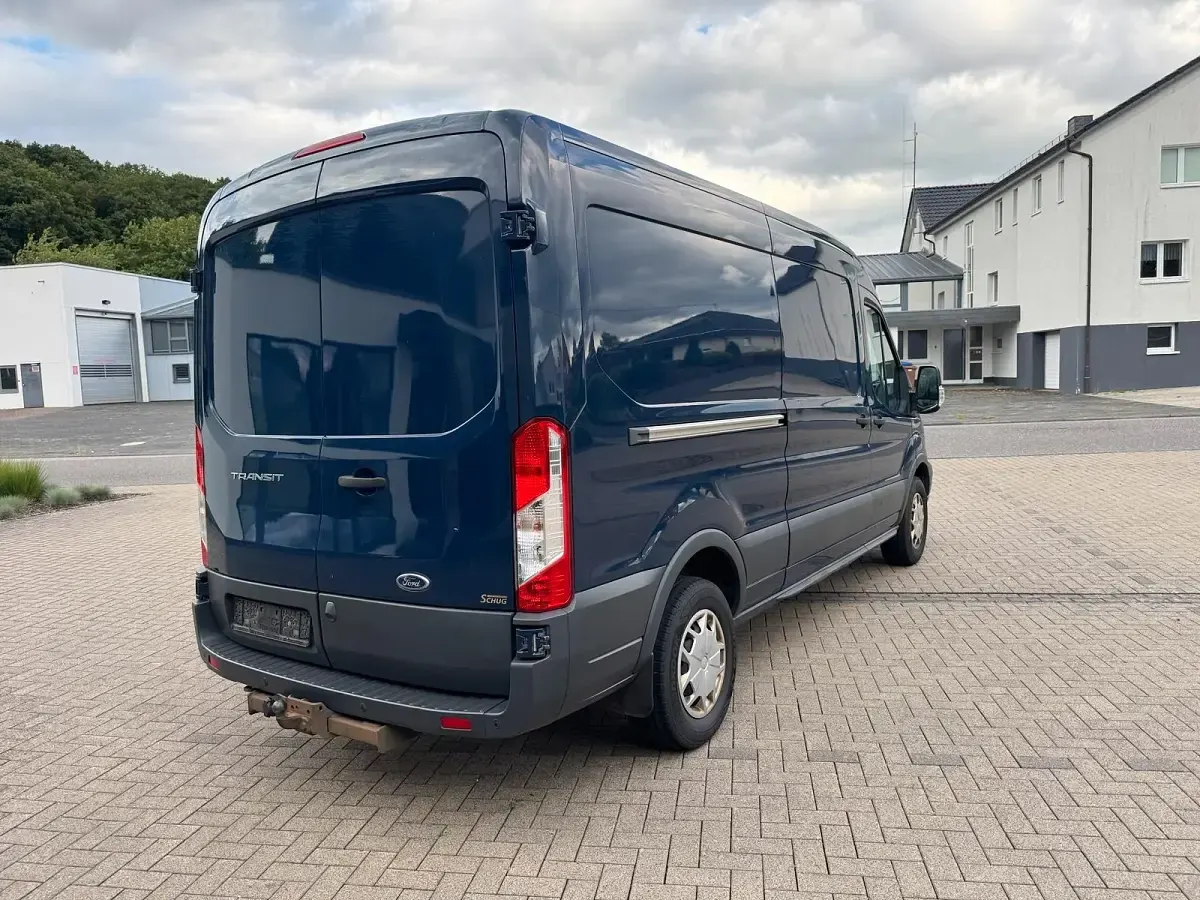 Gebraucht Ford Transit 170 PS (125 kW) 2018 Blau Van / Kleinbus