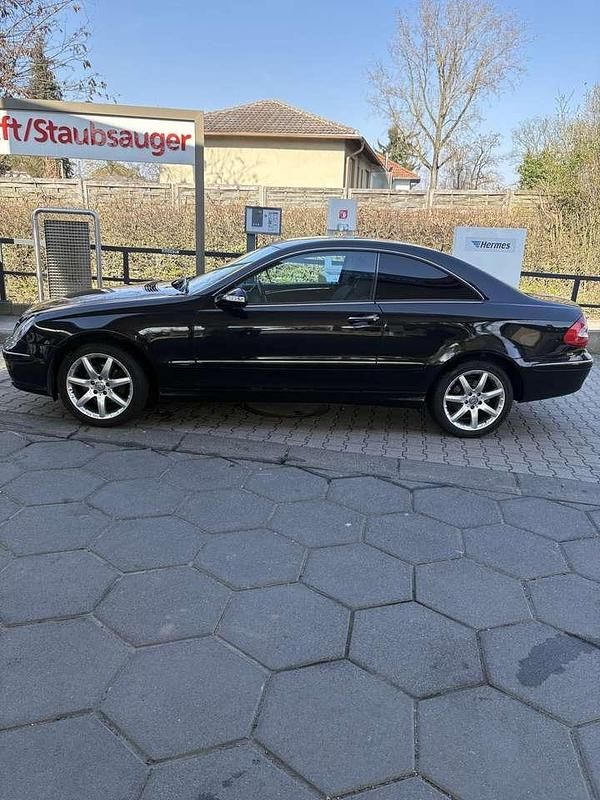 Gebraucht Mercedes CLK200 163 PS (119 kW) 2004 Schwarz Coupé