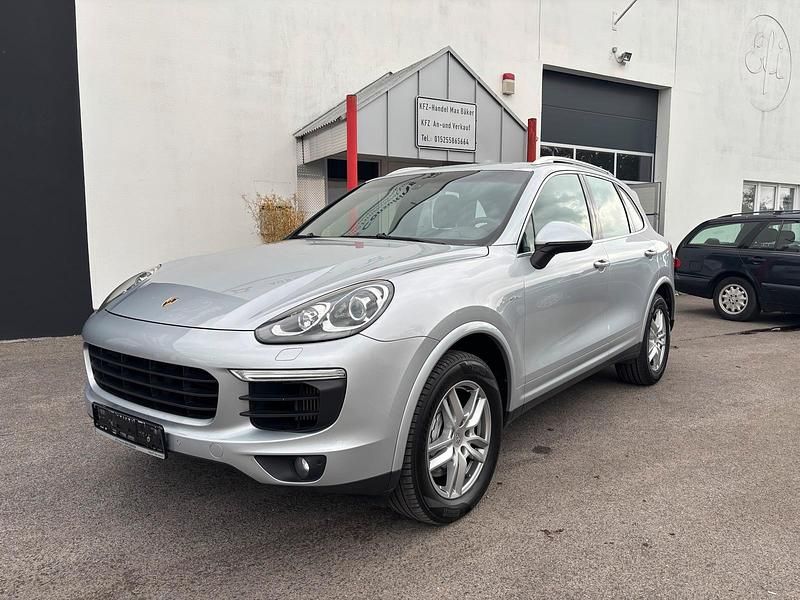 Silber Gebraucht 2015 Porsche Cayenne S SUV | 27.480 € (Fairer Preis) - Bild 1/4