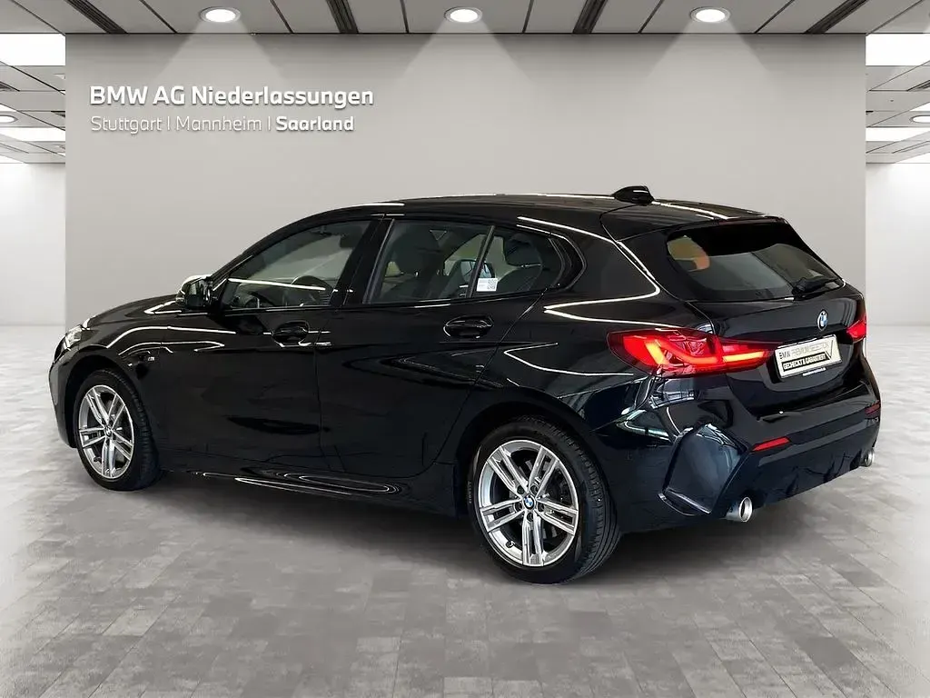 Gebraucht BMW 120 M Sport 178 PS (130 kW) 2023 Schwarz Limousine