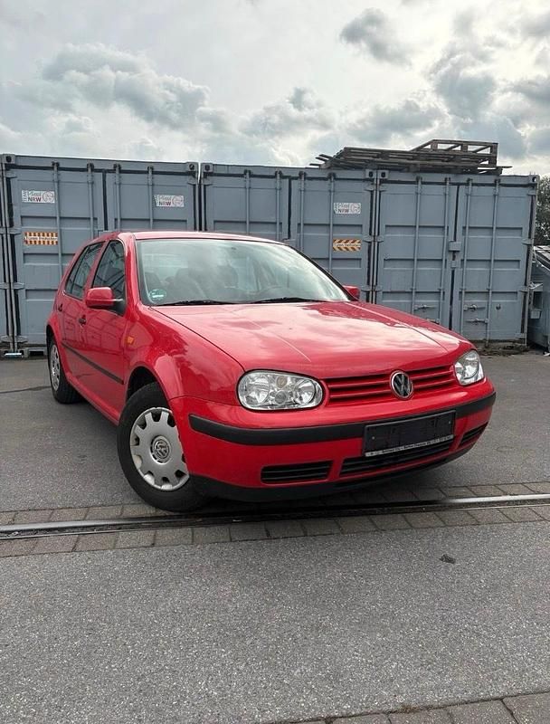 Rot Gebraucht 1999 VW Golf IV Kleinwagen | 1.200 € (Etwas zu teuer) - Bild 1/4