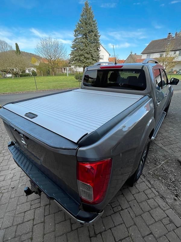 Gebraucht Nissan Navara 190 PS (139 kW) 2017 Silber Pickup