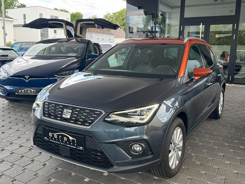Grau Gebraucht 2020 Seat Arona XCELLENCE SUV | 15.600 € (Fairer Preis) - Bild 1/4