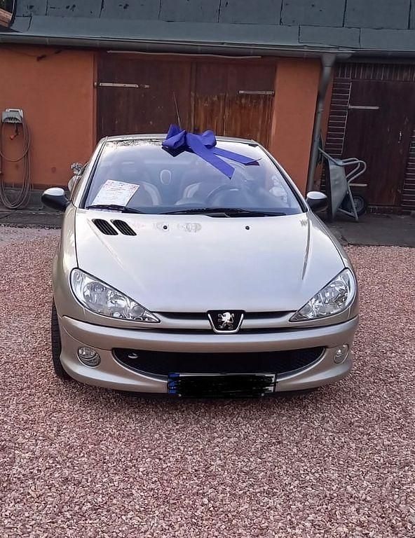Gebraucht Peugeot 206 CC Roland Garros 136 PS (100 kW) 2005 Grau Cabrio
