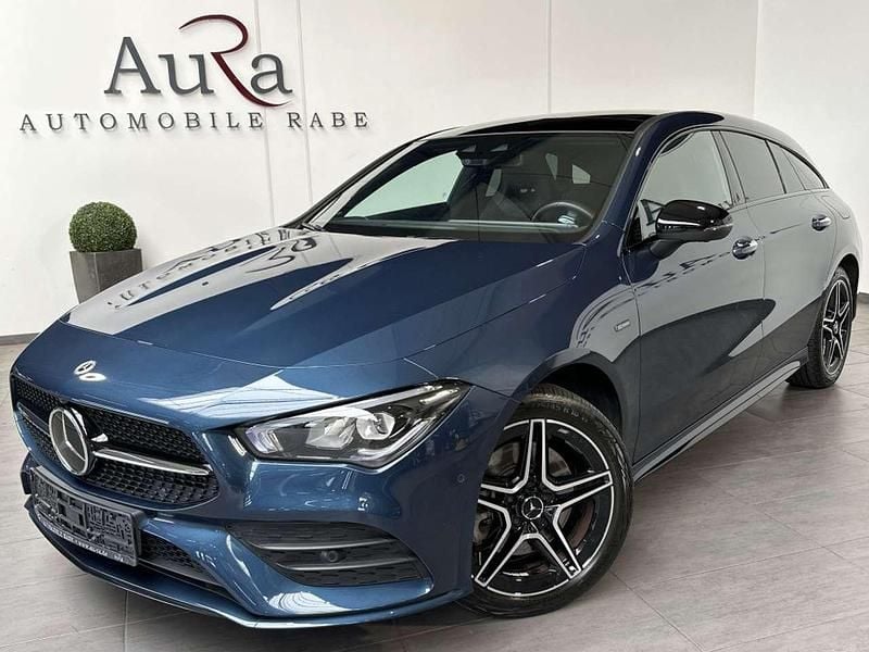 Denimblau Gebraucht 2021 Mercedes CLA250e AMG line Limousine | 29.449 € (Guter Preis) - Bild 1/4