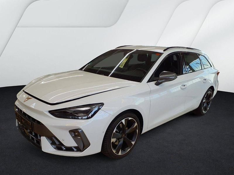 "nevada" weiss Gebraucht 2025 Cupra Leon Kombi | 28.991 € (Fairer Preis) - Bild 1/2