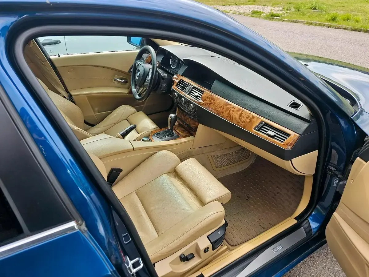 Gebraucht BMW 530 2006 Blau Kombi