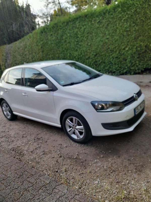 Gebraucht VW Polo Trendline 75 PS (55 kW) 2010 Weiß Kleinwagen