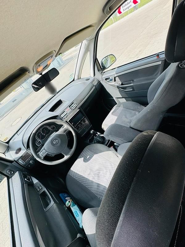 Gebraucht Opel Corsa 101 PS (74 kW) 2006 Silber Kleinwagen