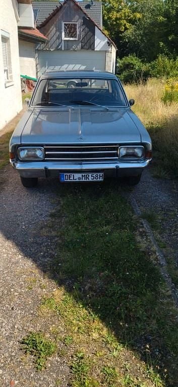 Silber Gebraucht 1969 Opel Rekord Limousine | 5.900 € - Bild 1/4
