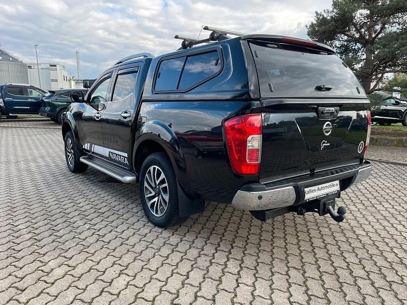 Gebraucht Nissan Navara Tekna 190 PS (139 kW) 2017 Schwarz Pickup