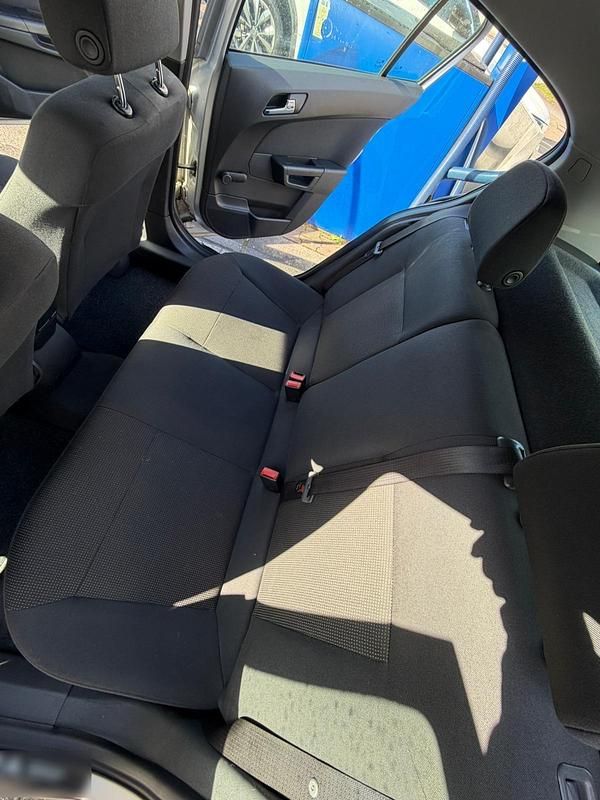 Gebraucht Opel Astra 90 PS (66 kW) 2008 Silber Kleinwagen