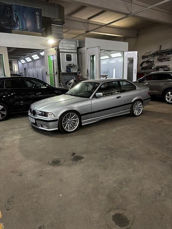 Silber Gebraucht 1998 BMW 328 M Sport Limousine | 20.000 € - Bild 1/2