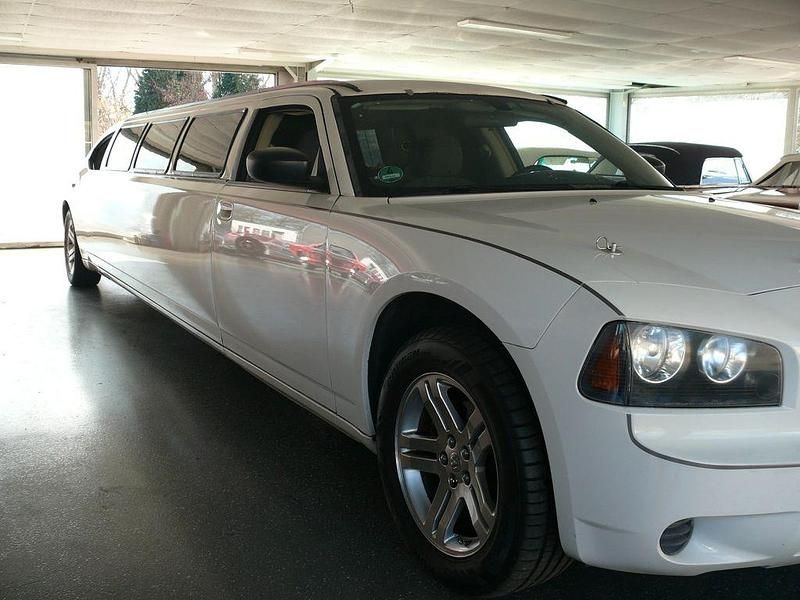 Weiß Gebraucht 2006 Dodge Charger Limousine | 25.900 € - Bild 1/4