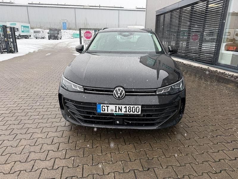 Gebraucht VW Passat 150 PS (110 kW) 2024 Schwarz Kombi