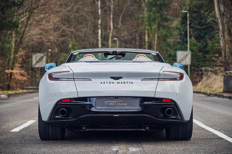 Gebraucht Aston Martin DB12 680 PS (500 kW) 2024 Grau Cabrio