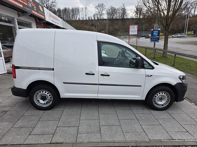 Gebraucht VW Caddy 75 PS (55 kW) 2018 Weiß Van / Kleinbus