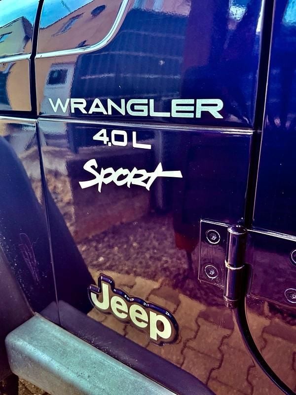 Blau Gebraucht 1998 Jeep Wrangler Sport SUV | 17.500 € (Fairer Preis) - Bild 1/4
