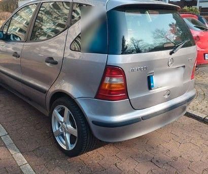 Gebraucht Mercedes A170 95 PS (69 kW) 2003 Silber Kleinwagen