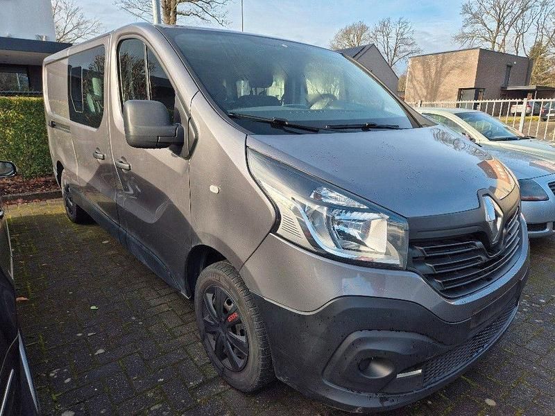 Gebraucht Renault Trafic 125 PS (91 kW) 2018 Grau Van / Kleinbus