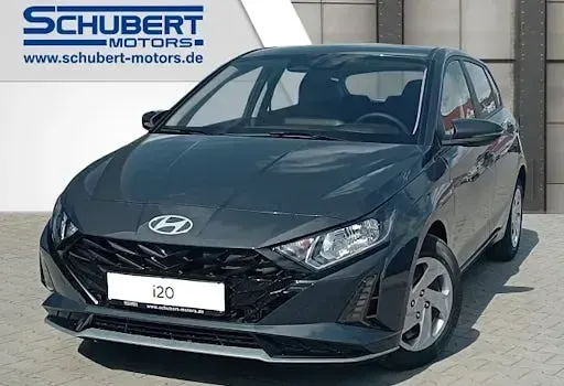 Gebraucht Hyundai i20 Select 100 PS (73 kW) 2025 Grau Kleinwagen