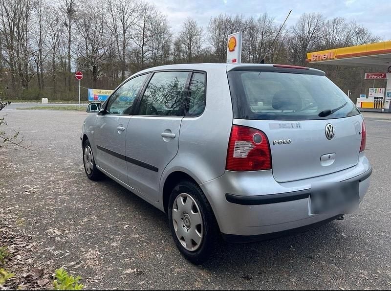 Gebraucht VW Polo 80 PS (58 kW) 2002 Silber Kleinwagen