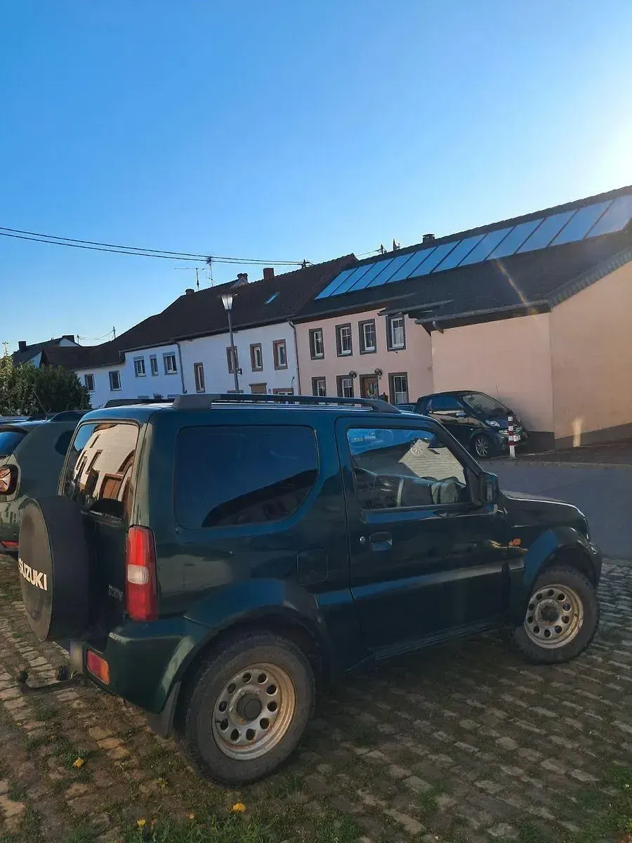 Second-hand Suzuki Jimny 86 CP (63 kW) 2006 SUV