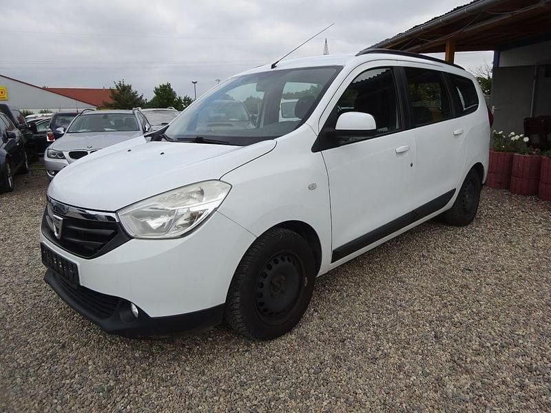 Weiß Gebraucht 2013 Dacia Lodgy Lauréate Van / Kleinbus | 4.000 € (Guter Preis) - Bild 1/4