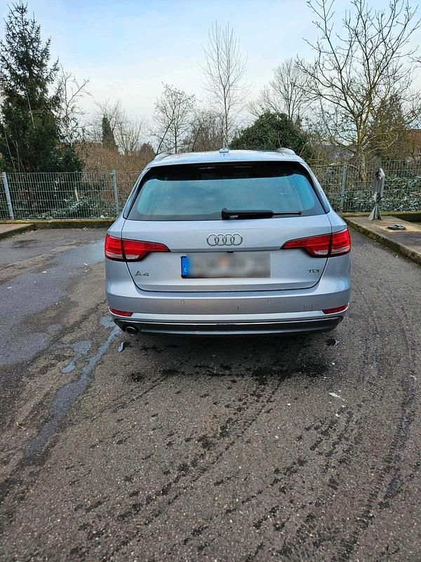Gebraucht Audi A4 190 PS (139 kW) 2016 Grau Kombi