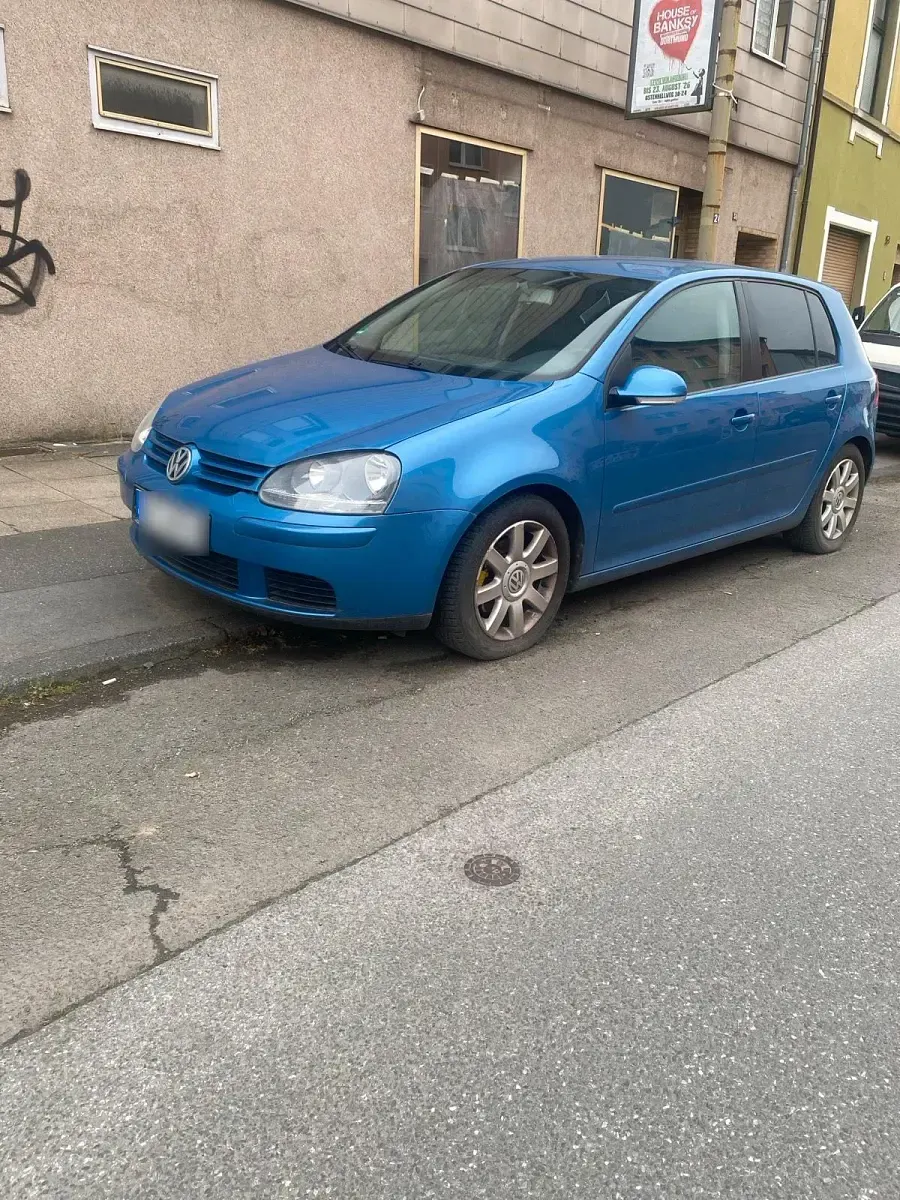 Gebraucht VW Golf V 115 PS (84 kW) 2004 Blau Kleinwagen