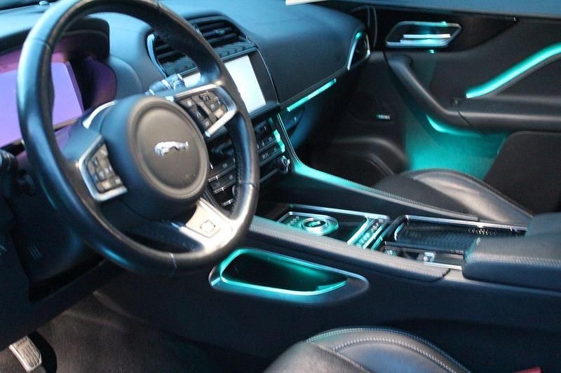 Blau (metallic) Gebraucht 2019 Jaguar F-Pace R-Sport SUV | 27.979 € (Fairer Preis) - Bild 1/4