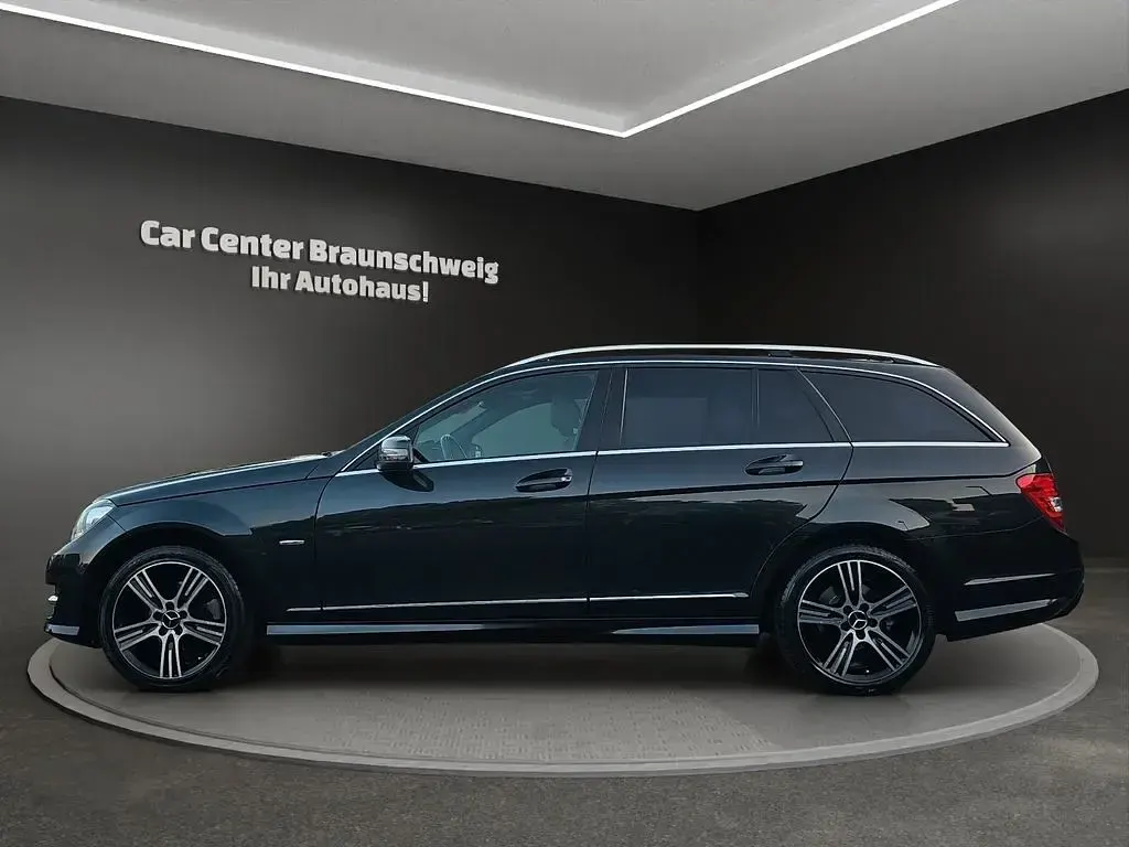 Gebraucht Mercedes C180 AMG 156 PS (114 kW) 2014 Schwarz Kombi