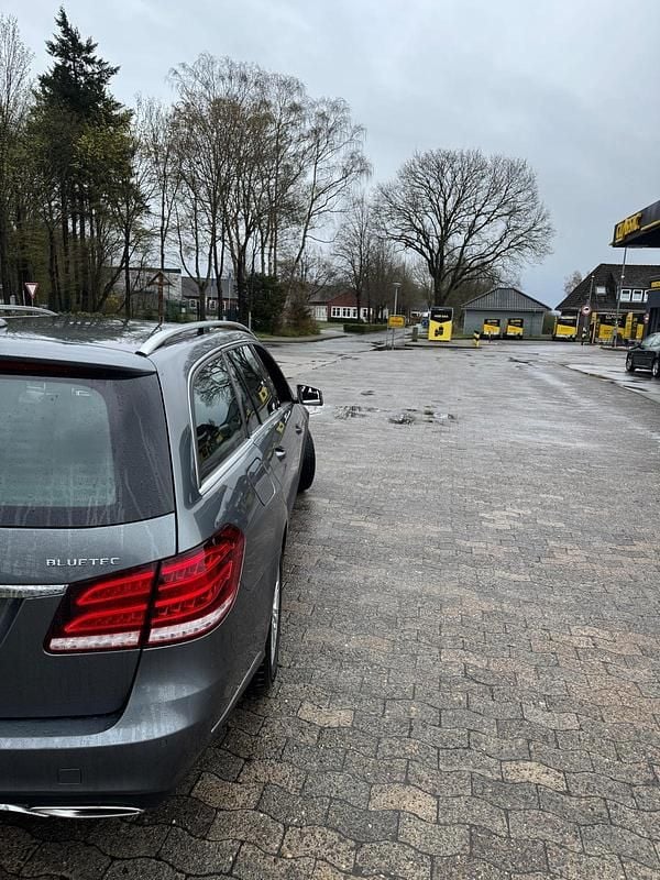 Gebraucht Mercedes 220 170 PS (125 kW) 2016 Silber Kombi