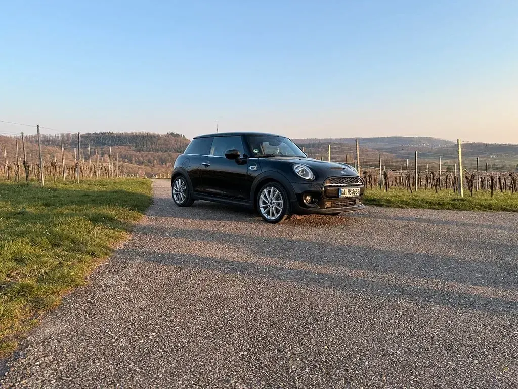 Gebraucht Mini Cooper SE Premium 135 kW (184 PS) 2020 Schwarz Kleinwagen